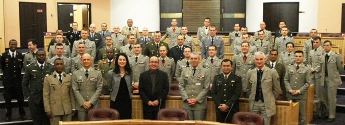 La délégation du CID dans la salle des délibérations du Conseil Régional de Lorraine La délégation du CID dans la salle des délibérations du Conseil Régional de Lorraine
