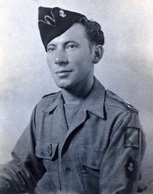 L'aspirant Francis Masset à la 1ère Armée 9ème D.I.C / 2/6 RIC en 1945