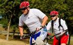 Franck Festor et Hervé Keiff, en route pour le Tour de France des Régions militaires... en VTT
