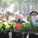 Autorités militaires et civils devant le monument aux Morts de Metz