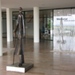 Sculpture du Général de Gaulle de Michel Boussar devant l'entrée du Mémorial