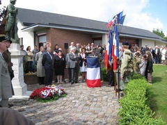 Inauguration par le Colonel Francis Masset, membre d'honneur du Cercle Esprits de Défense