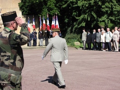 Le Général Péran passant les troupes en revue Le Général Péran passant les troupes en revue