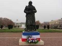 Cérémonie du 11 novembre 2011 à Metz devant le Poilu
