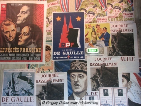 Affiches autour du Général de Gaulle Affiches autour du Général de Gaulle