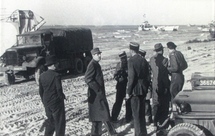 Le Général de Gaulle le 14 juin 1944 Le Général de Gaulle le 14 juin 1944