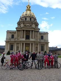 Hervé Keiff et Franck Festor aux côtés du Général Dary, Gouverneur militaire de Paris Hervé Keiff et Franck Festor aux côtés du Général Dary, Gouverneur militaire de Paris